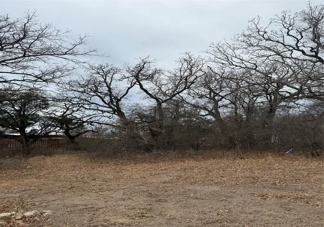 Photo 2 of Land for sale at 5905 Arrowhead Dr, Granbury, TX 76048 | MLS# 21176406 | Listing updated on 2026-08-18
