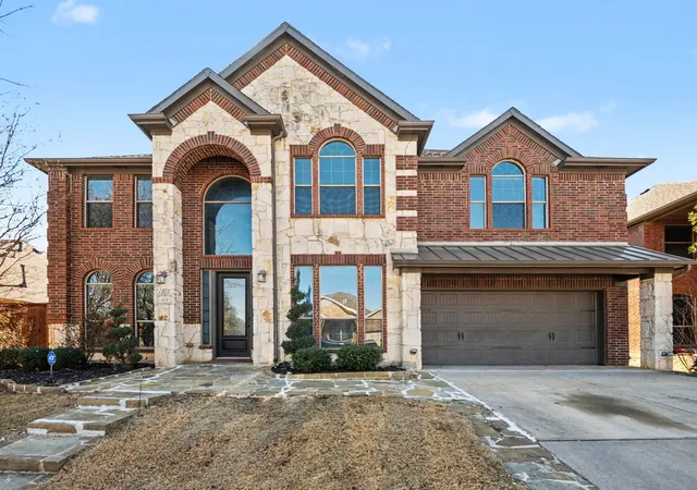 Photo 1 of Single family home for sale at 411 Sodbury Ct, Roanoke, TX 76262 | MLS# 21128386 | Listing updated on 2026-09-28