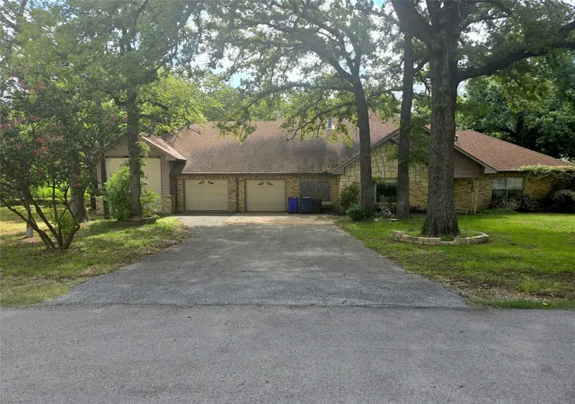 Photo 1 of Sale Pending at 6313 Bettinger Dr, Colleyville, TX 76034 | MLS# 21171862 | Listing updated on 2026-09-27