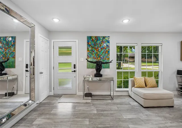 Photo 3 of Single family home for sale at 2715 Bonnywood Ln, Dallas, TX 75233 | MLS# 21150148 | Listing updated on 2026-08-22