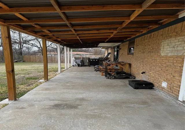 Homes for sale in Corsicana, TX | 2416 Morris Dr, Corsicana, TX 75110 | MLS# 21176620