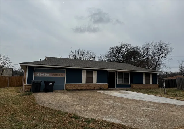 Homes for sale in Corsicana, TX | 2416 Morris Dr, Corsicana, TX 75110 | MLS# 21176620