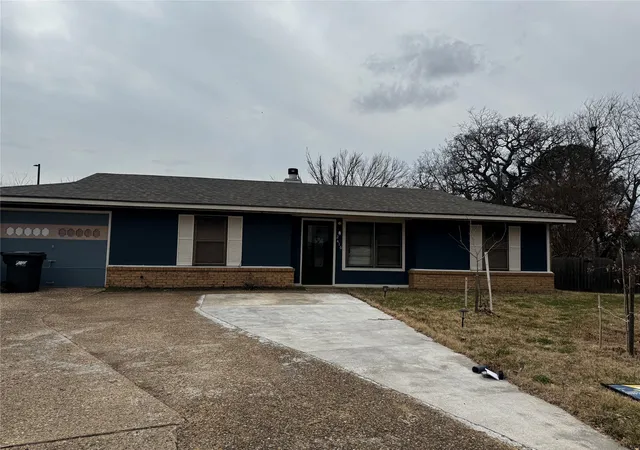 Homes for sale in Corsicana, TX | 2416 Morris Dr, Corsicana, TX 75110 | MLS# 21176620