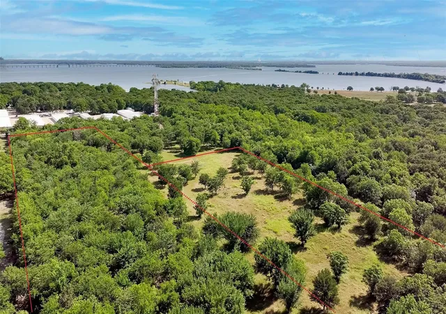 Photo 1 of Land for sale at Tbd Main St, Lake Dallas, TX 75065 | MLS# 21174532 | Listing updated on 2026-07-25