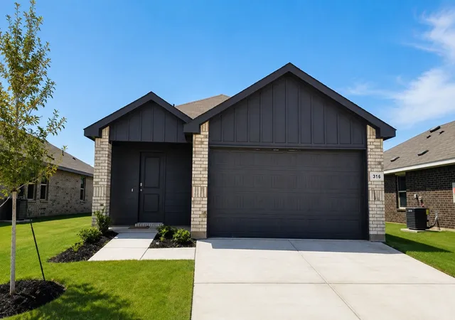 Photo 1 of Single family home for sale at 316 Trail Ct, Keene, TX 76059 | MLS# 21175390 | Listing updated on 2026-10-06