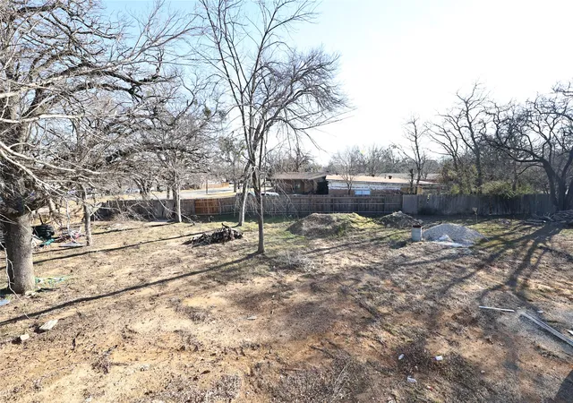 4th image of 5120 Barnett St, Fort Worth, TX 76112 | MLS# 21172693