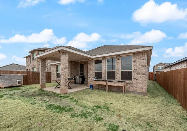 Photo 3 of Single family home for sale at 3208 Apple Creek Ave, Crandall, TX 75114 | MLS# 21174394 | Listing updated on 2026-07-04