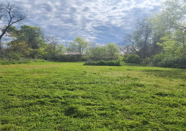Photo 1 of Land for sale at 2927 Wellington St, Greenville, TX 75401 | MLS# 21173336 | Listing updated on 2026-07-20