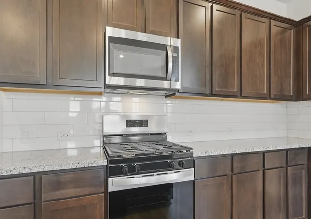 Photo 4 of Townhouse for sale at 1916 Hellams Ln, Royse City, TX 75189 | MLS# 21177089 | Listing updated on 2026-09-18