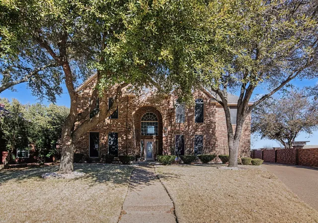 Photo 2 of Single family home for sale at 6400 Briercliff Ct, Fort Worth, TX 76132 | MLS# 21174396 | Listing updated on 2026-09-17
