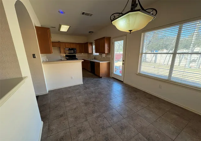 4th image of 1440 Thibodeaux Dr, Round Rock, TX 78664 | MLS# 21174528