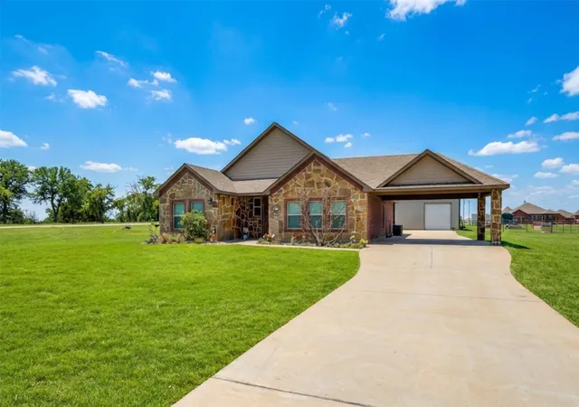 Homes for sale in Trenton, TX | 231 Orduna St, Trenton, TX 75490 | MLS# 21176723