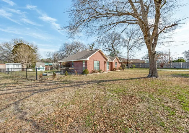 Homes for sale in Mount Pleasant, TX | 1511 Proctor Ave, Mount Pleasant, TX 75455 | MLS# 21177590