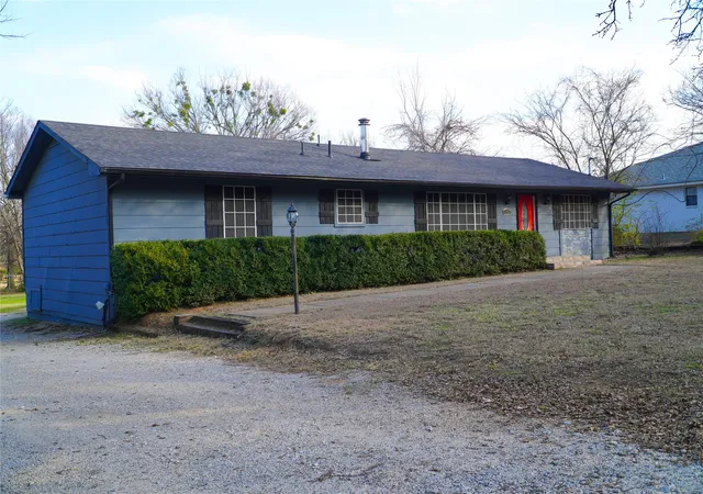 Homes for sale in Keene, TX | 305 N Eastern St, Keene, TX 76059 | MLS# 21177636