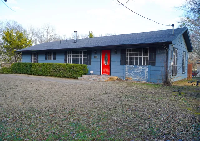 Homes for sale in Keene, TX | 305 N Eastern St, Keene, TX 76059 | MLS# 21177636