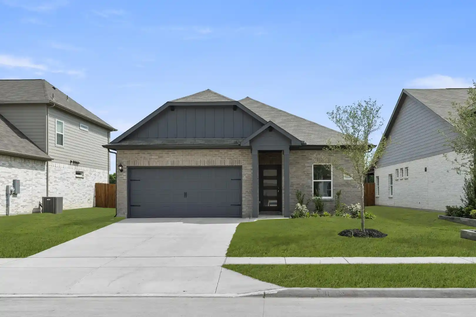Photo 1 of Single family home for sale at 1221 Anderson Dr, Trenton, TX 75490 | MLS# 21177644 | Listing updated on 2026-10-28