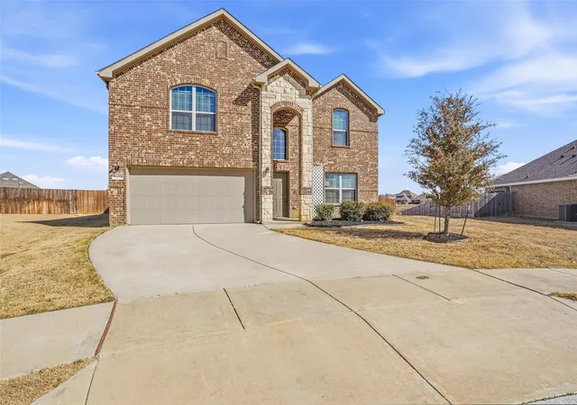 Photo 2 of Single family home for sale at 8405 Sweet Flag Ln, Fort Worth, TX 76123 | MLS# 21176994 | Listing updated on 2026-08-20