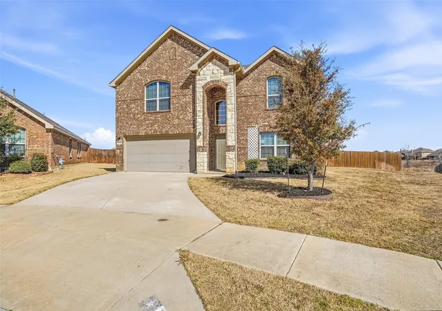 Photo 3 of Single family home for sale at 8405 Sweet Flag Ln, Fort Worth, TX 76123 | MLS# 21176994 | Listing updated on 2026-08-20