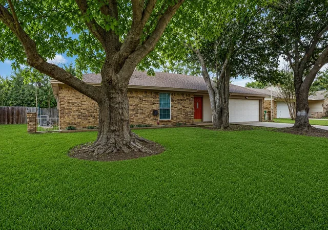 Homes for sale in North Richland Hills, TX | 7436 Timberhill Dr, North Richland Hills, TX 76182 | MLS# 21177754