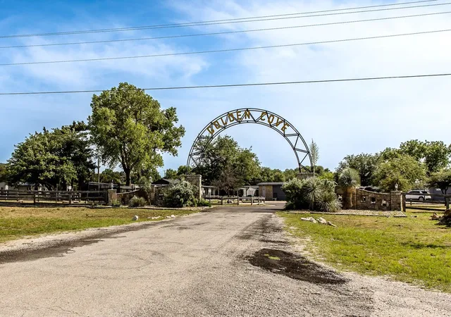 Homes for sale in Possum Kingdom Lake, TX | 2334 Sanbar Rd #50, Possum Kingdom Lake, TX 76449 | MLS# 21175546