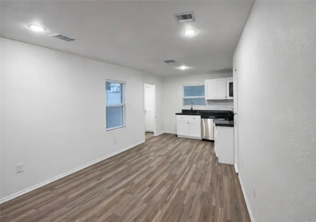 Photo 4 of Single family home for sale at 3110 Park St, Greenville, TX 75401 | MLS# 21176662 | Listing updated on 2026-08-25