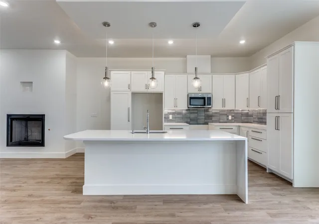 1st image of 341 College Ave, Fort Worth, TX 76104 | MLS# 21175060