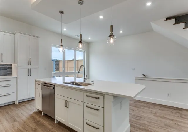 2nd image of 341 College Ave, Fort Worth, TX 76104 | MLS# 21175060