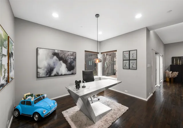 Photo 4 of Sale Pending at 5205 Capitol Ave #9, Dallas, TX 75206 | MLS# 21177070 | Listing updated on 2026-09-28