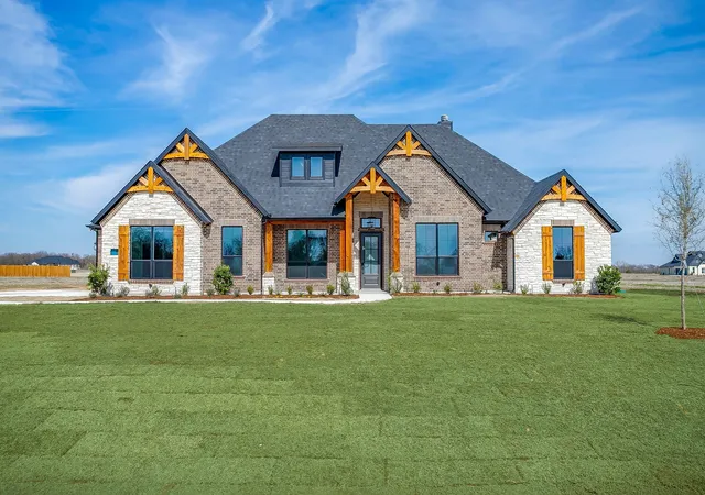 Homes for sale in Waxahachie, TX | 310 Waterfall Ranch Rd, Waxahachie, TX 75167 | MLS# 21177808