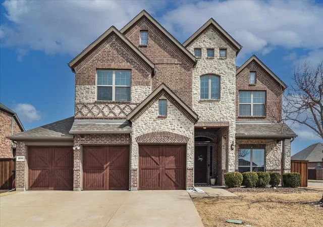Photo 3 of Sale Pending at 1601 Firenza Ct, Rockwall, TX 75032 | MLS# 21176190 | Listing updated on 2026-07-15