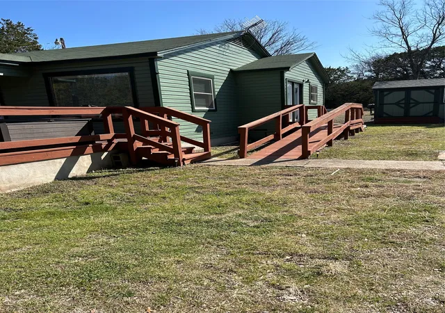 Homes for sale in Clifton, TX | 211 County Road 1605, Clifton, TX 76634 | MLS# 21178260