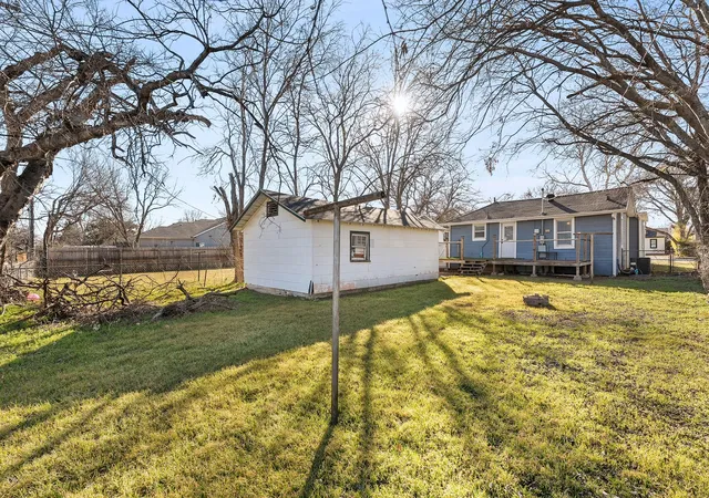 Photo 21 of Single family home for sale at 2709 Townsend Dr, Fort Worth, TX 76110 | MLS# 21175189 | Listing updated on 2026-08-21