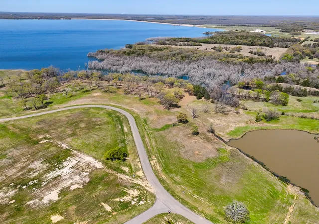 Homes for sale in Honey Grove, TX | 410 Peninsula Dr, Honey Grove, TX 75446 | MLS# 21178771