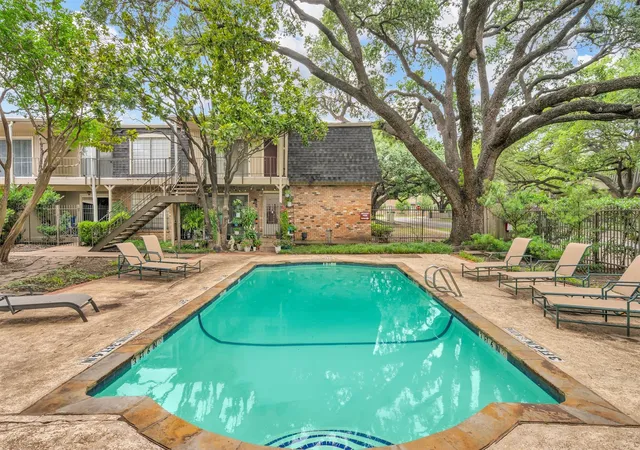 1st image of 5305 Fleetwood Oaks Ave #274, Dallas, TX 75235 | MLS# 21176185