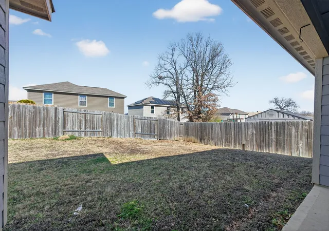 Homes for sale in Dallas, TX | 1331 Lucchese Ln, Dallas, TX 75253 | MLS# 21176588