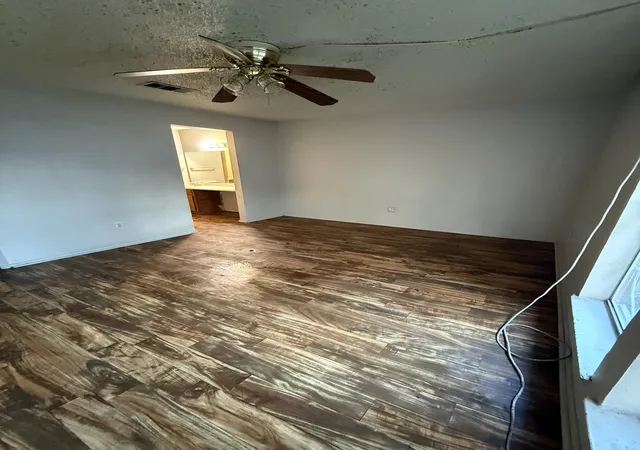 Photo 4 of Condo for sale at 6050 Melody Ln #308, Dallas, TX 75231 | MLS# 21178683 | Listing updated on 2026-09-23