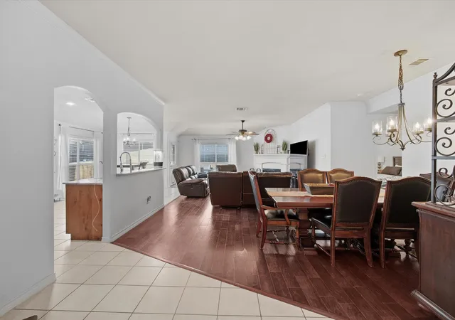 Photo 3 of Single family home for sale at 211 Carriage Dr, Willow Park, TX 76087 | MLS# 21177015 | Listing updated on 2026-08-24