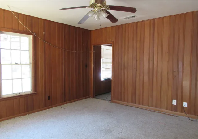 Photo 2 of Single family home for sale at 916 Ward, Marlin, TX 76661 | MLS# 21177818 | Listing updated on 2026-09-03