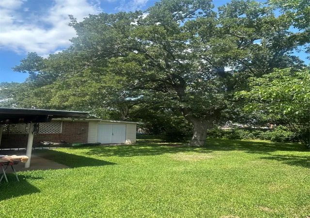 Photo 3 of Single family home for sale at 1103 Rolling Hills Dr S, Graham, TX 76450 | MLS# 21178926 | Listing updated on 2026-10-03