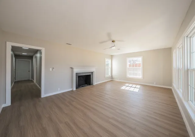 4th image of 100 Crestwood Dr, Fort Worth, TX 76107 | MLS# 21179023
