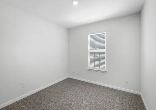 Photo 3 of Single family home for sale at 1921 Reveille Wy, Terrell, TX 75160 | MLS# 21179232 | Listing updated on 2026-10-02
