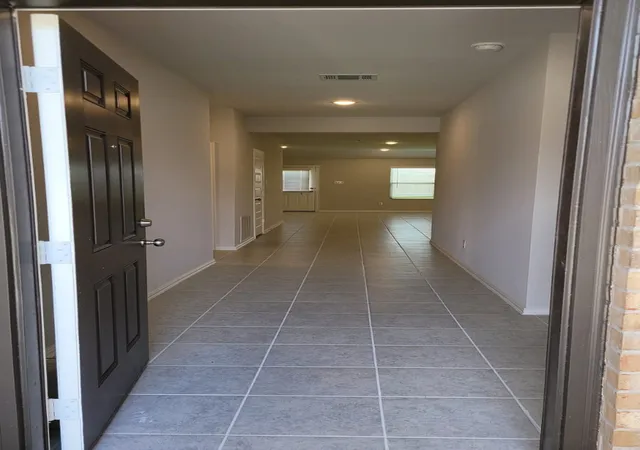 Photo 2 of Single family home for sale at 1919 Rolling Ridge Dr, Van Alstyne, TX 75495 | MLS# 21179239 | Listing updated on 2026-07-20