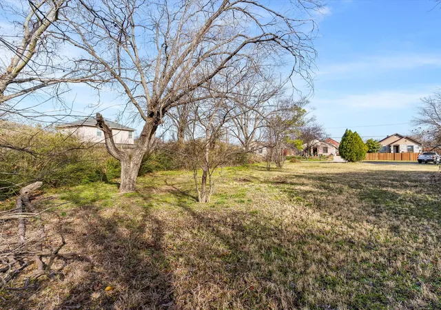 Photo 3 of Land for sale at 5204 Anderson St, Fort Worth, TX 76105 | MLS# 21179089 | Listing updated on 2026-08-28