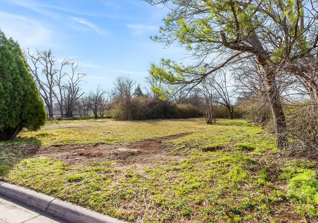 Photo 3 of Land for sale at 5204 Anderson St, Fort Worth, TX 76105 | MLS# 21179089 | Listing updated on 2026-08-28
