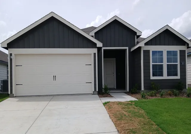 Homes for sale in Royse City, TX | 320 Whispering Pine Dr, Royse City, TX 75189 | MLS# 21179301