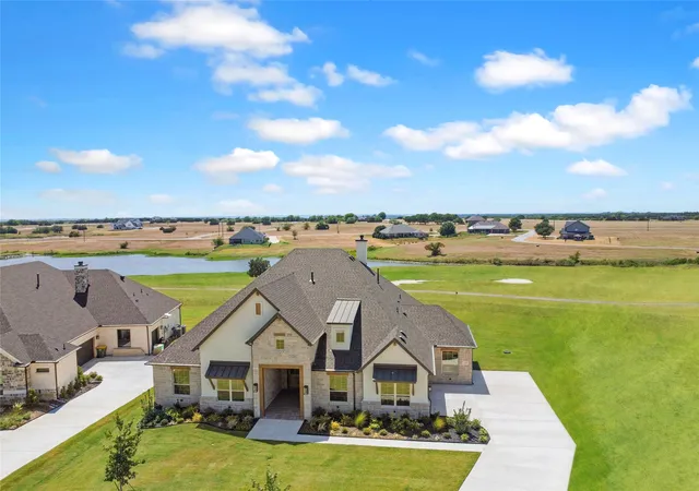 Photo 1 of Single family home for sale at 7435 S Aberdeen Dr, Cleburne, TX 76033 | MLS# 21179263 | Listing updated on 2026-08-31