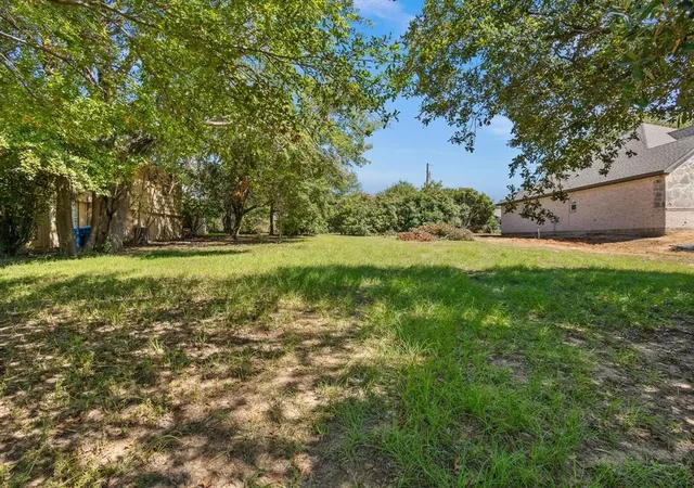 Homes for sale in Gun Barrel City, TX | 280 Autumn Wood Trl, Gun Barrel City, TX 75156 | MLS# 21179098