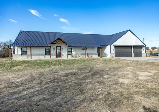 Homes for sale in Decatur, TX | 2653 Old Decatur Rd, Decatur, TX 76234 | MLS# 21178836