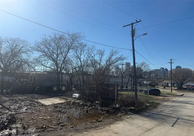 Photo 4 of Land for sale at 1807 S Malcolm X Blvd, Dallas, TX 75226 | MLS# 21179553 | Listing updated on 2026-07-17