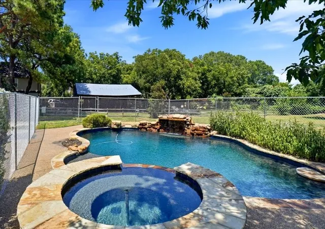 Photo 3 of Land for sale at 6005 Hunter, Colleyville, TX 76034 | MLS# 21179788 | Listing updated on 2026-08-20